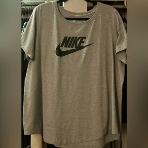 Heather Gray Nike T-shirt